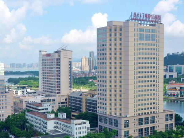 廈門(mén)大學(xué)附屬中山醫(yī)院.jpg